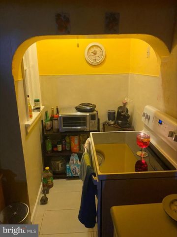 182 W CHEW ST, Allentown, PA 18102