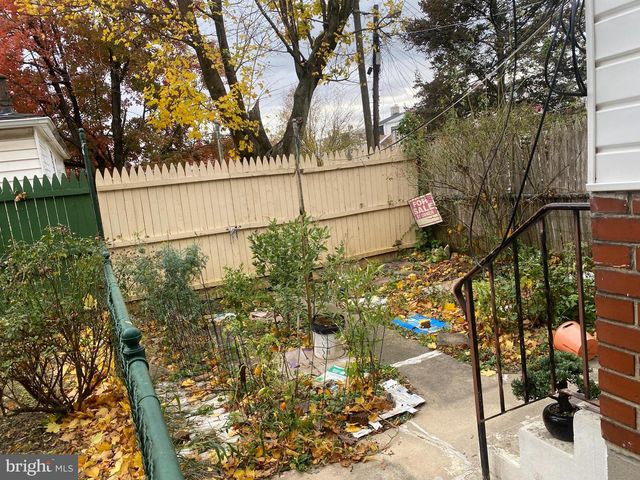 182 W CHEW ST, Allentown, PA 18102