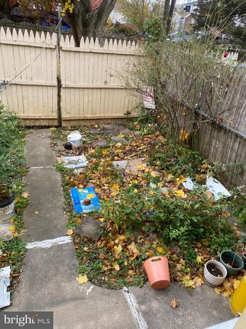 182 W CHEW ST, Allentown, PA 18102