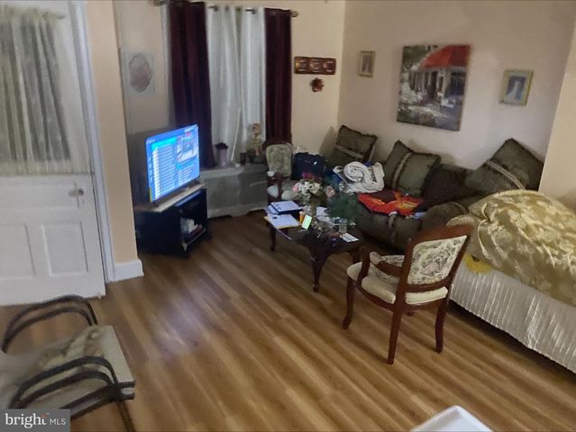 182 W CHEW ST, Allentown, PA 18102