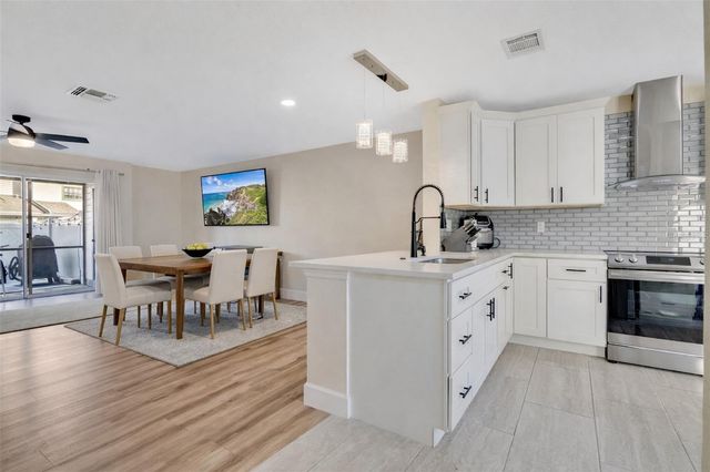 2823 BOULDER FALLS COURT, Apopka, FL 32703