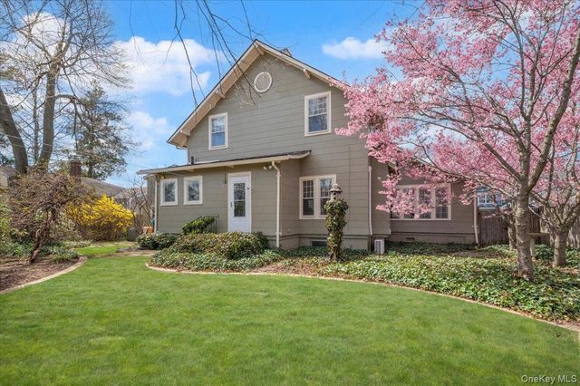 353 Bedford Avenue, Uniondale, NY 11553