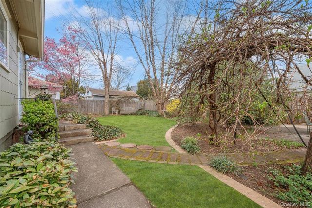 353 Bedford Avenue, Uniondale, NY 11553