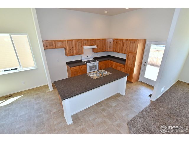 2401 Ivywood Ln, Johnstown, CO 80534
