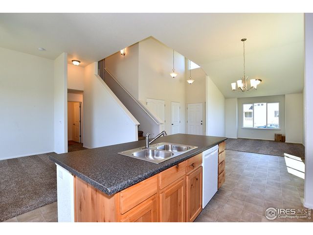 2401 Ivywood Ln, Johnstown, CO 80534