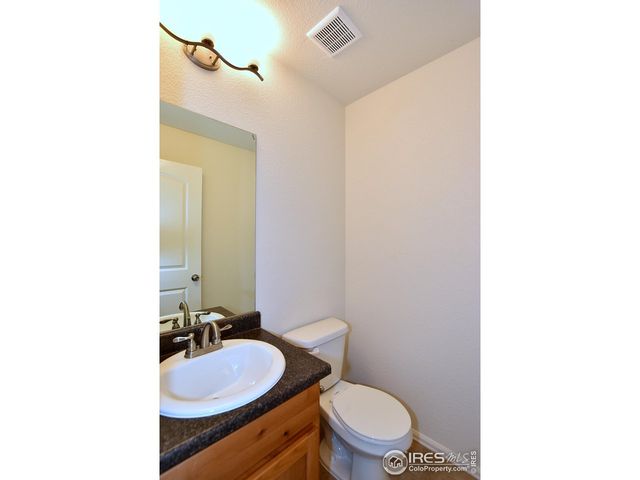 2401 Ivywood Ln, Johnstown, CO 80534