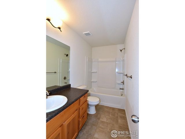 2401 Ivywood Ln, Johnstown, CO 80534