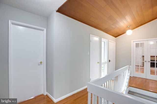 4504 WAKEFIELD DR, Annandale, VA 22003