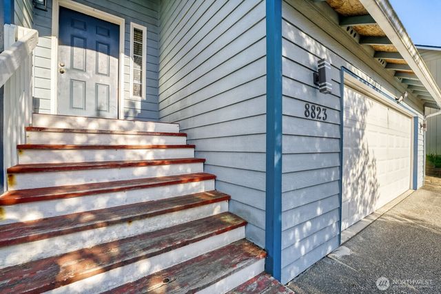 8823 W Mall Drive, Everett, WA 98208
