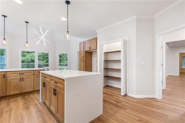 7470 Woodruff Way, Stone Mountain, GA 30087
