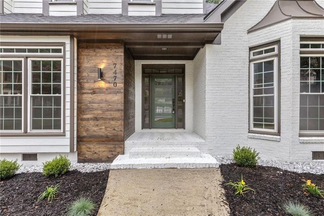7470 Woodruff Way, Stone Mountain, GA 30087