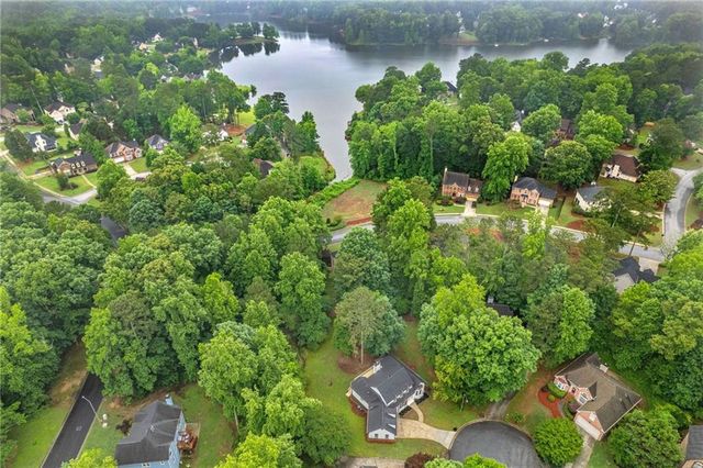7470 Woodruff Way, Stone Mountain, GA 30087