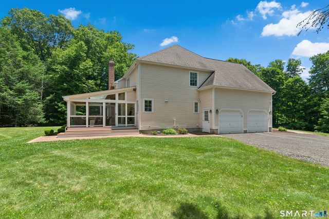 17-D Butterfield Road, Newtown, CT 06470