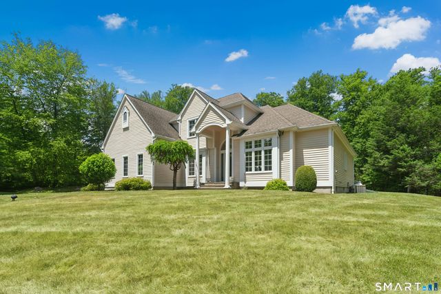 17-D Butterfield Road, Newtown, CT 06470