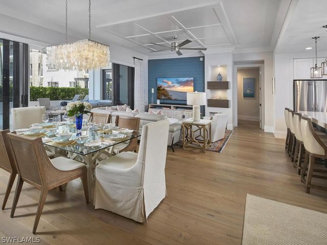 1135 3rd AVE S 218, Naples, FL 34102