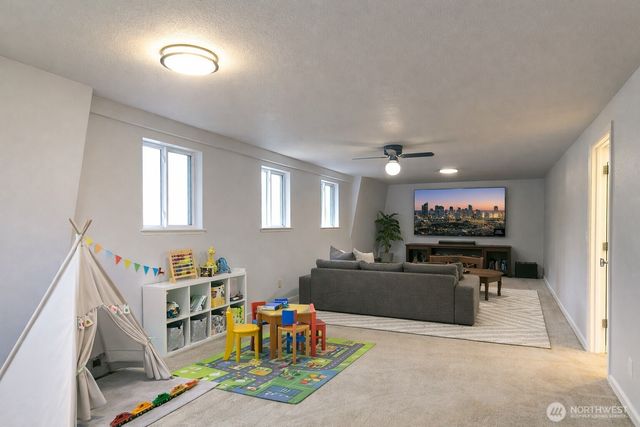 20209 106th Avenue SE, Kent, WA 98031