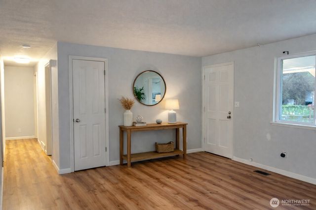 20209 106th Avenue SE, Kent, WA 98031