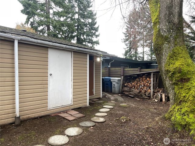 20209 106th Avenue SE, Kent, WA 98031