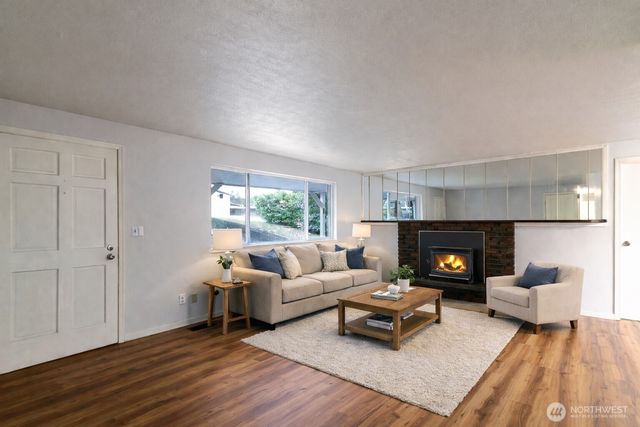 20209 106th Avenue SE, Kent, WA 98031