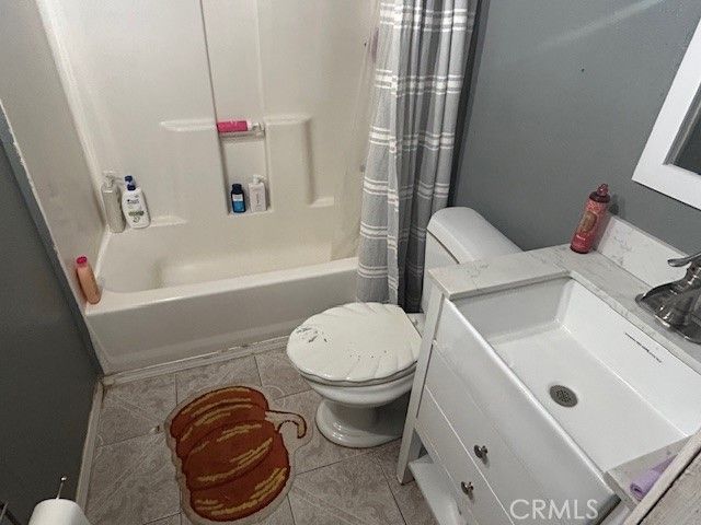 6677 Snow Line, Phelan, CA 92371