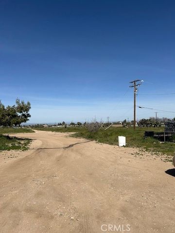 6677 Snow Line, Phelan, CA 92371