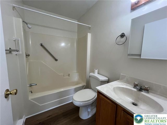 6 Eley Street, Upper Nazareth Twp, PA 18064