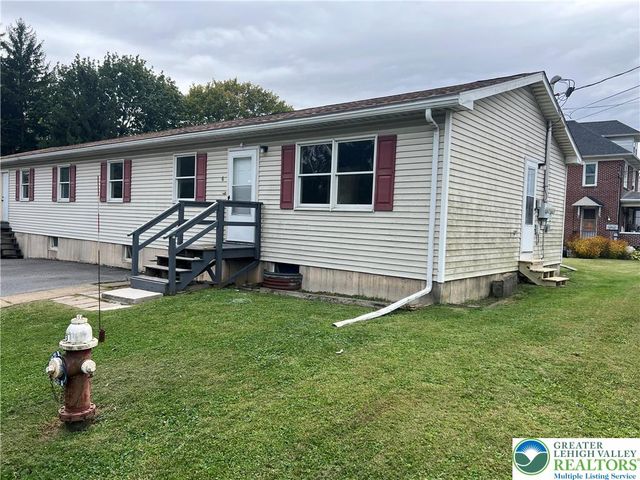 6 Eley Street, Upper Nazareth Twp, PA 18064