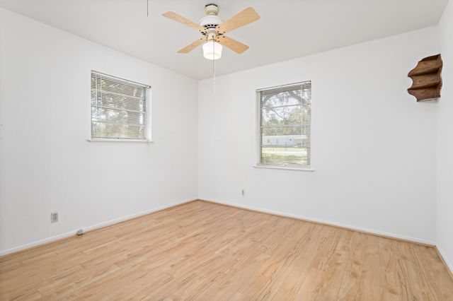 404 Best Road, Winnie, TX 77665