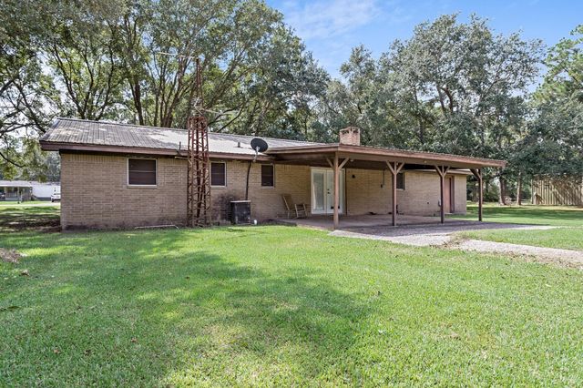 404 Best Road, Winnie, TX 77665