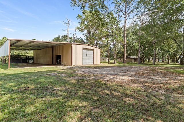 404 Best Road, Winnie, TX 77665