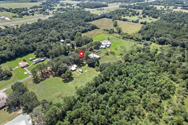 404 Best Road, Winnie, TX 77665