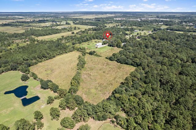 404 Best Road, Winnie, TX 77665