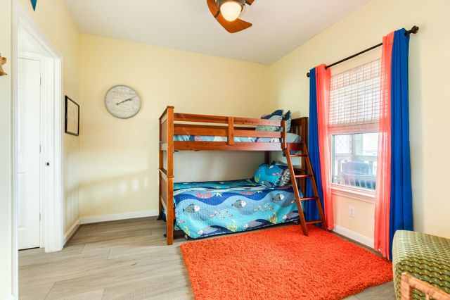 4710 Bayshore Drive, Freeport, TX 77541