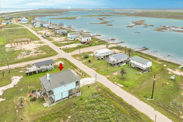 4710 Bayshore Drive, Freeport, TX 77541