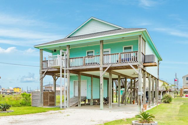 4710 Bayshore Drive, Freeport, TX 77541