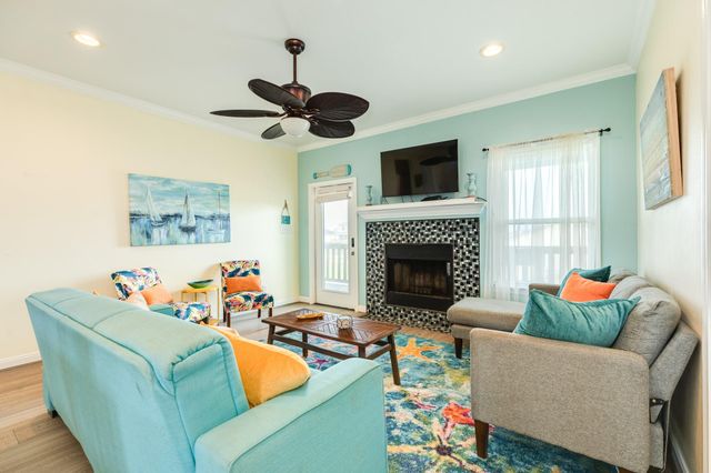 4710 Bayshore Drive, Freeport, TX 77541