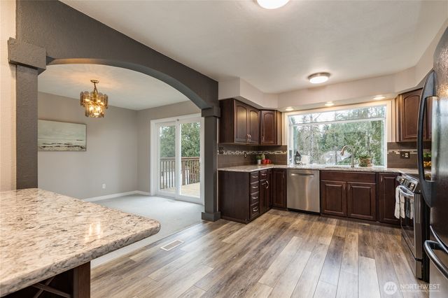 14203 SE 179th Place, Renton, WA 98058