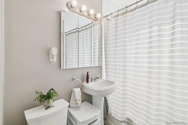 819 21 Tourmaline St, San Diego, CA 92109