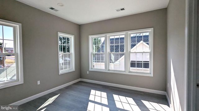 2251 PAPERMILL RD, Winchester, VA 22601