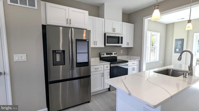 2251 PAPERMILL RD, Winchester, VA 22601