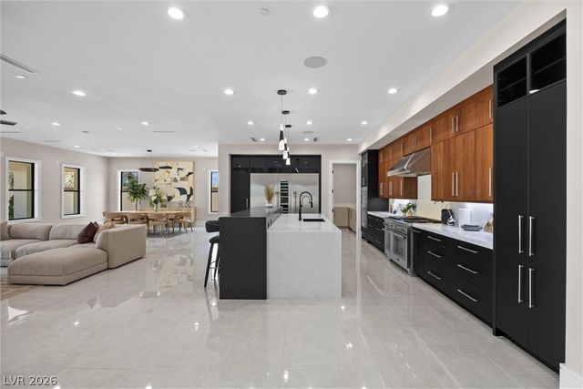 4290 West Ford Avenue, Las Vegas, NV 89139