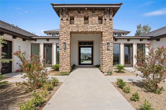 4290 West Ford Avenue, Las Vegas, NV 89139