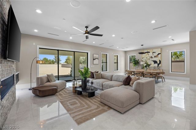4290 West Ford Avenue, Las Vegas, NV 89139
