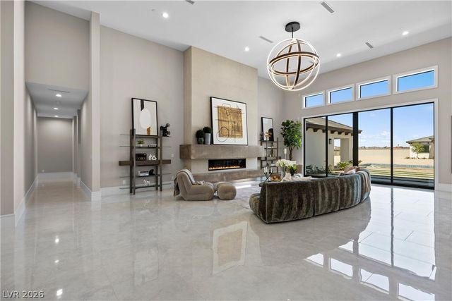 4290 West Ford Avenue, Las Vegas, NV 89139