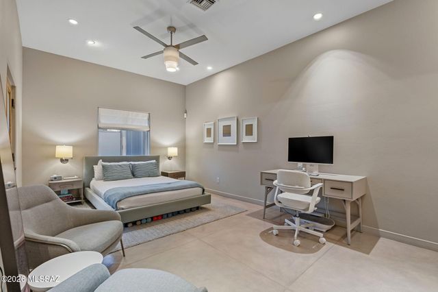 2901 E Adams Street, Tucson, AZ 85716