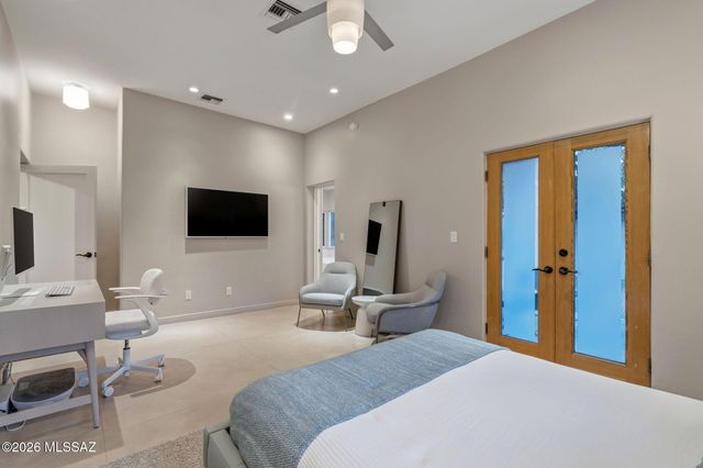 2901 E Adams Street, Tucson, AZ 85716