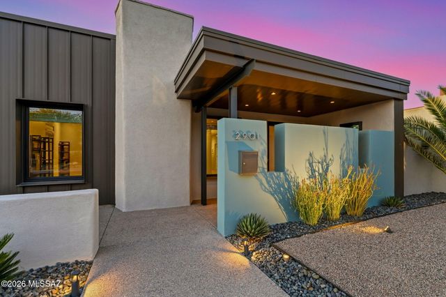 2901 E Adams Street, Tucson, AZ 85716