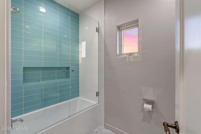 2901 E Adams Street, Tucson, AZ 85716