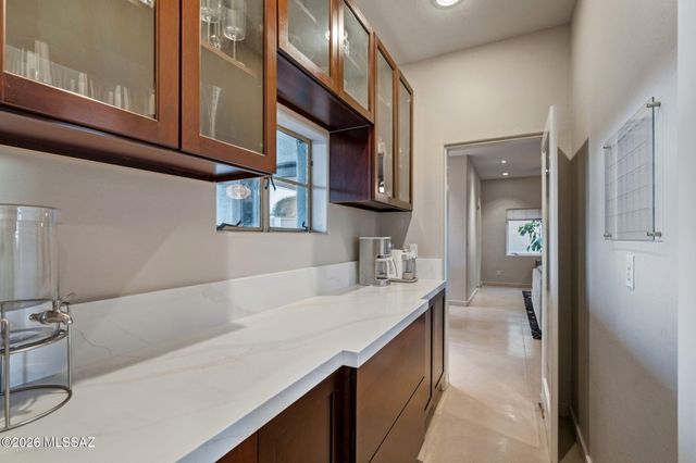 2901 E Adams Street, Tucson, AZ 85716