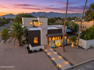 2901 E Adams Street, Tucson, AZ 85716